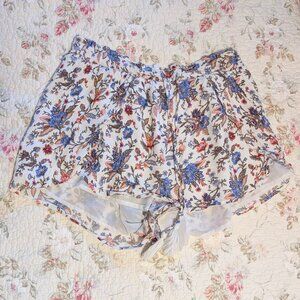 American Eagle Outfitters Elastic Waist Shorts (L)